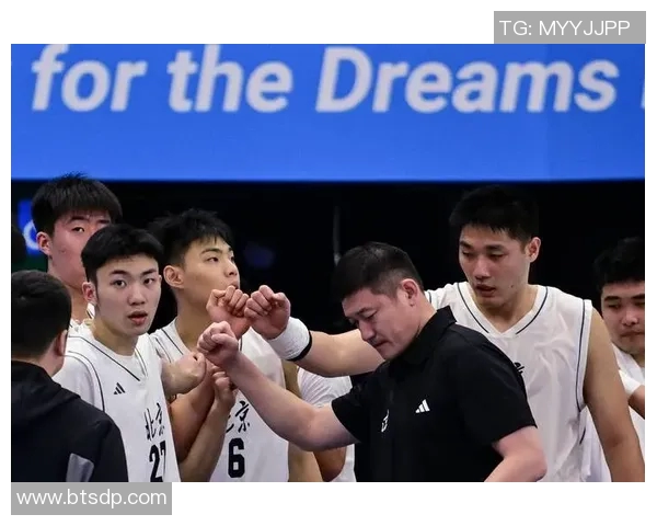 陈磊专访:从青涩球员到篮球教练的成长与思考 陈磊专访:从青涩球员到篮球教练的成长与思考