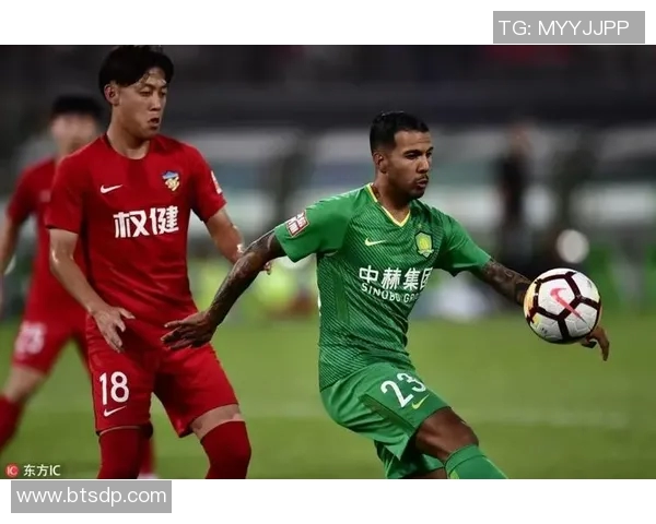 重庆足球队在选拔赛中以63分强势领跑积分榜展现出色竞技状态 重庆足球队在选拔赛中以63分强势领跑积分榜展现出色竞技状态