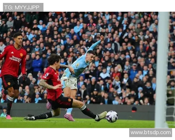 曼城与曼联精彩对决比赛视频回顾及精彩瞬间集锦