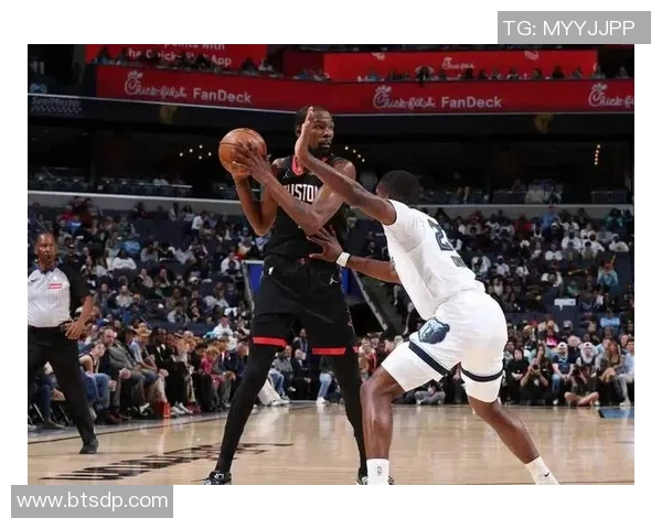 火箭队与马刺队精彩对决央视回放全程回顾与精彩瞬间分析