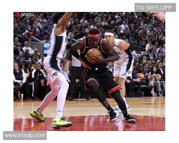 猛龙与勇士激战正酣解说员带你领略精彩瞬间与战术解析